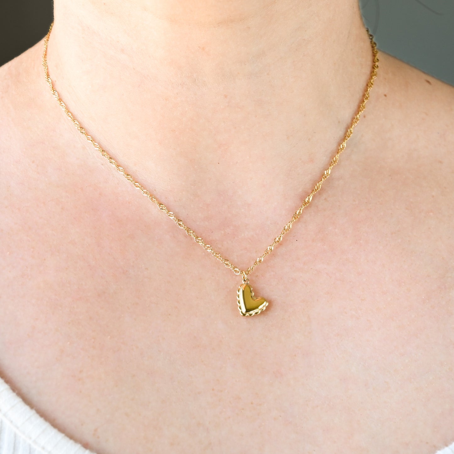 Twisted Chain Heart Pendant