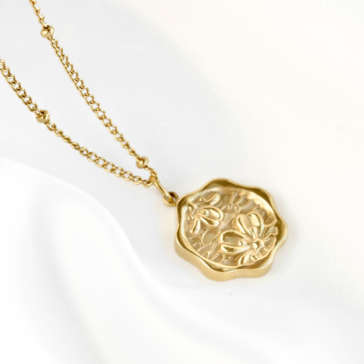 Coin Flower Pendant Necklace - Stainless Steel