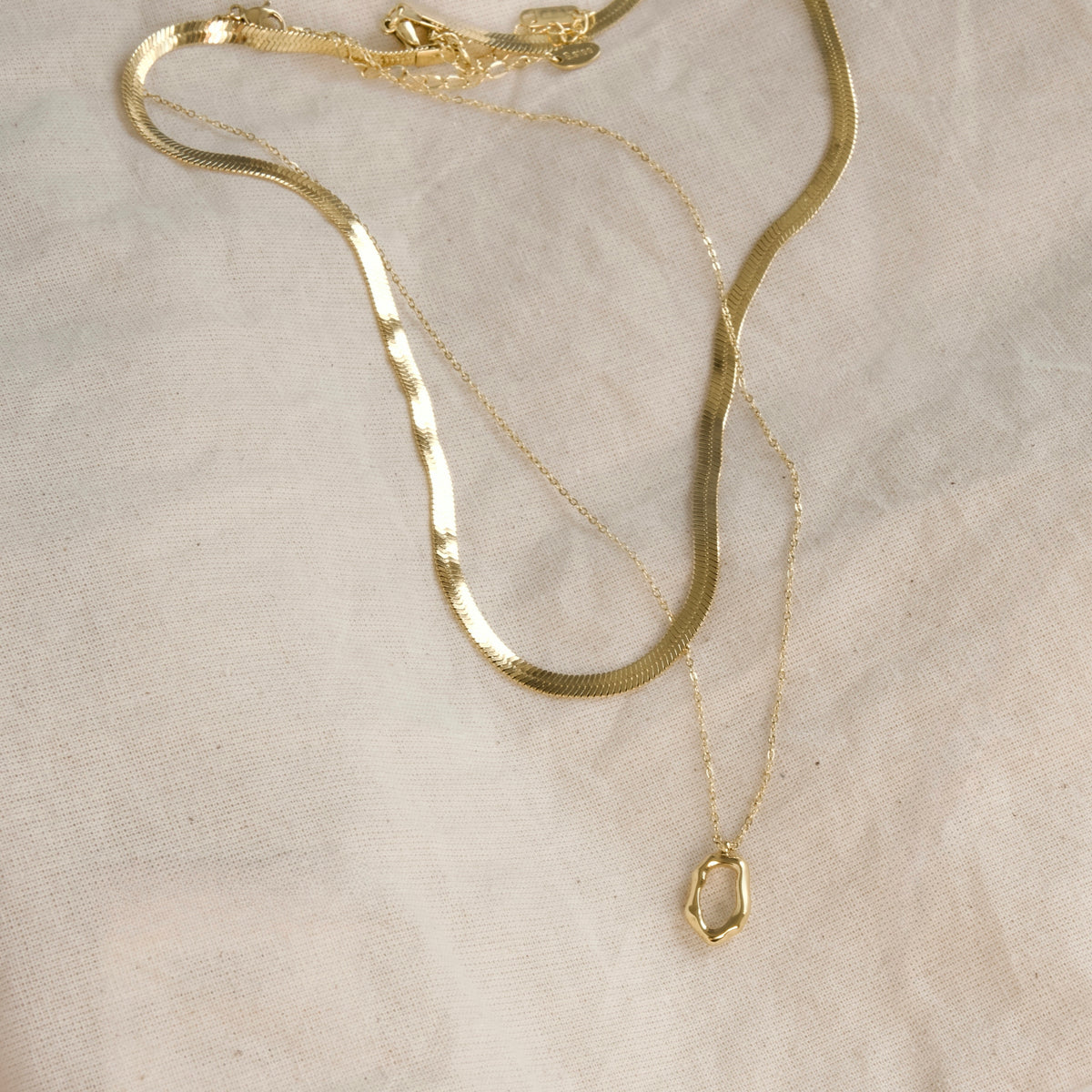 Organic Oval Open Circle Necklace - Stainless Steel