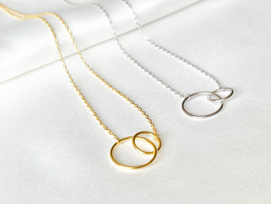 Interlocking Circles Necklace