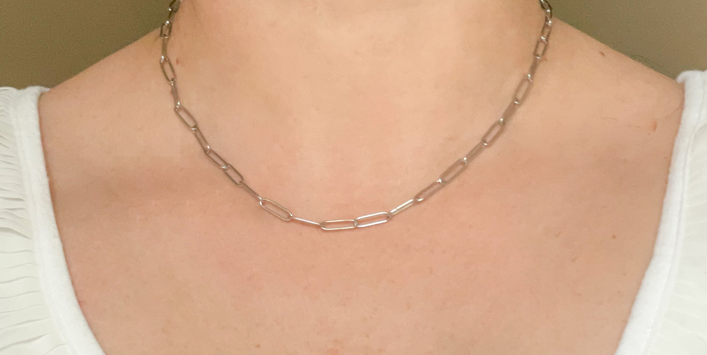 Dainty Paperclip Necklace