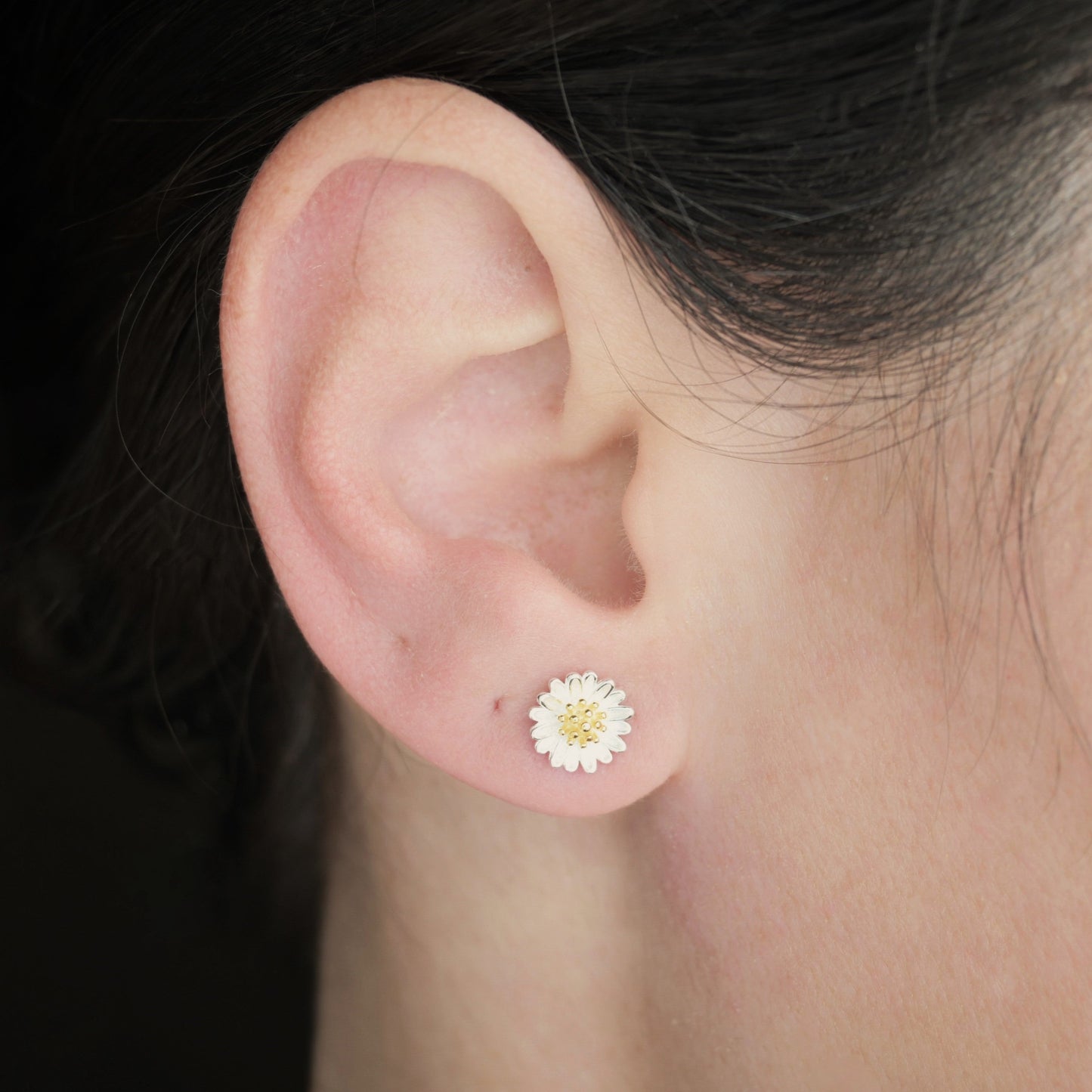 Silver Daisy Studs