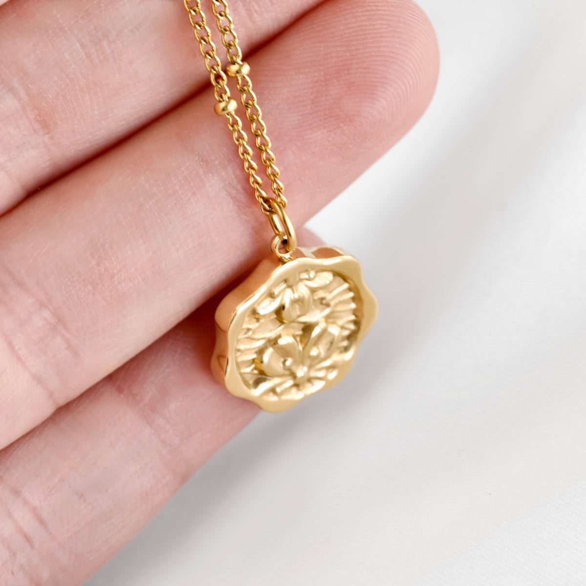 Coin Flower Pendant Necklace - Stainless Steel