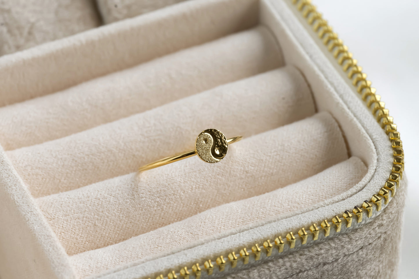Yin Yang Ring