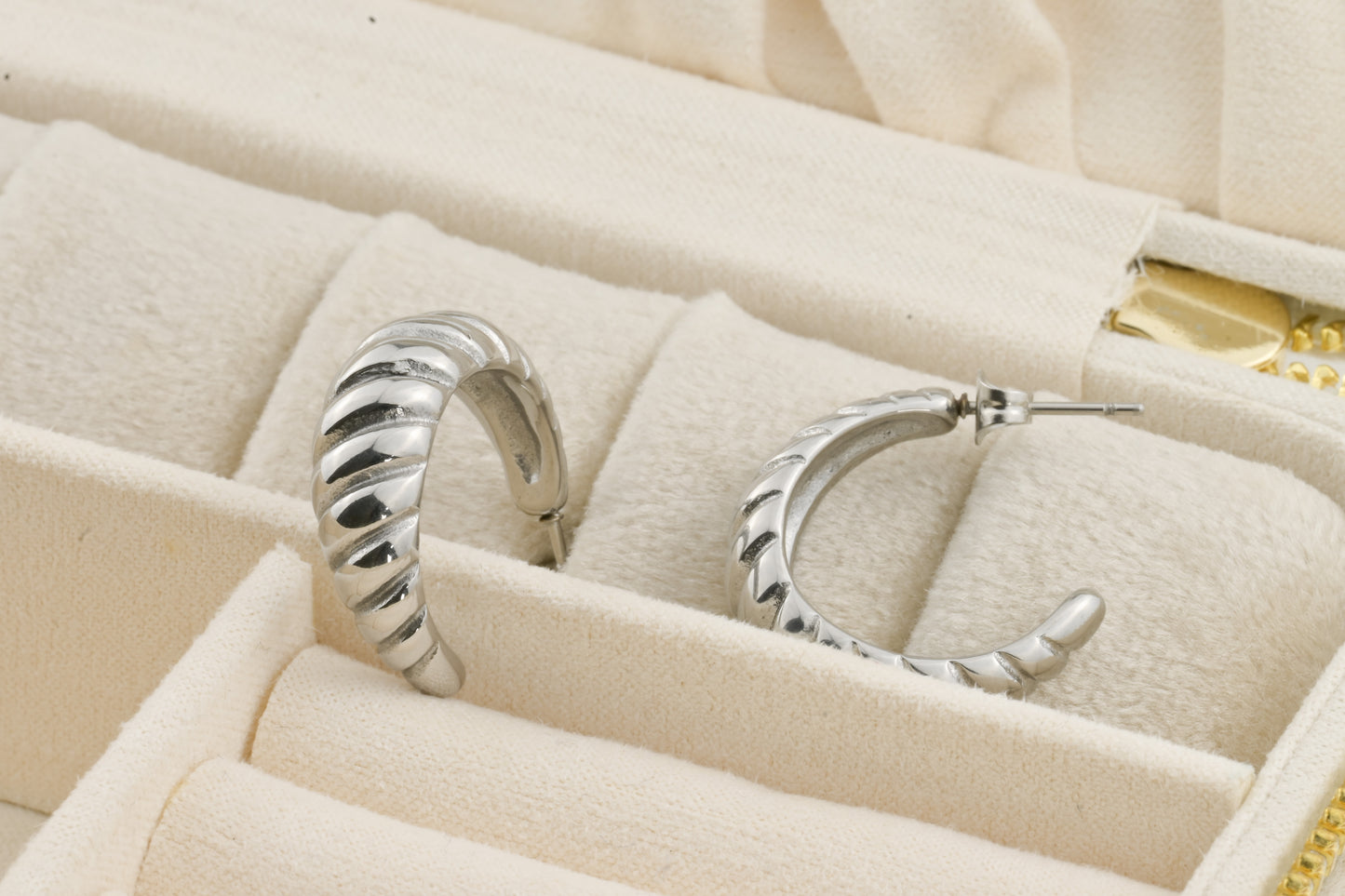 Medium Croissant Earrings