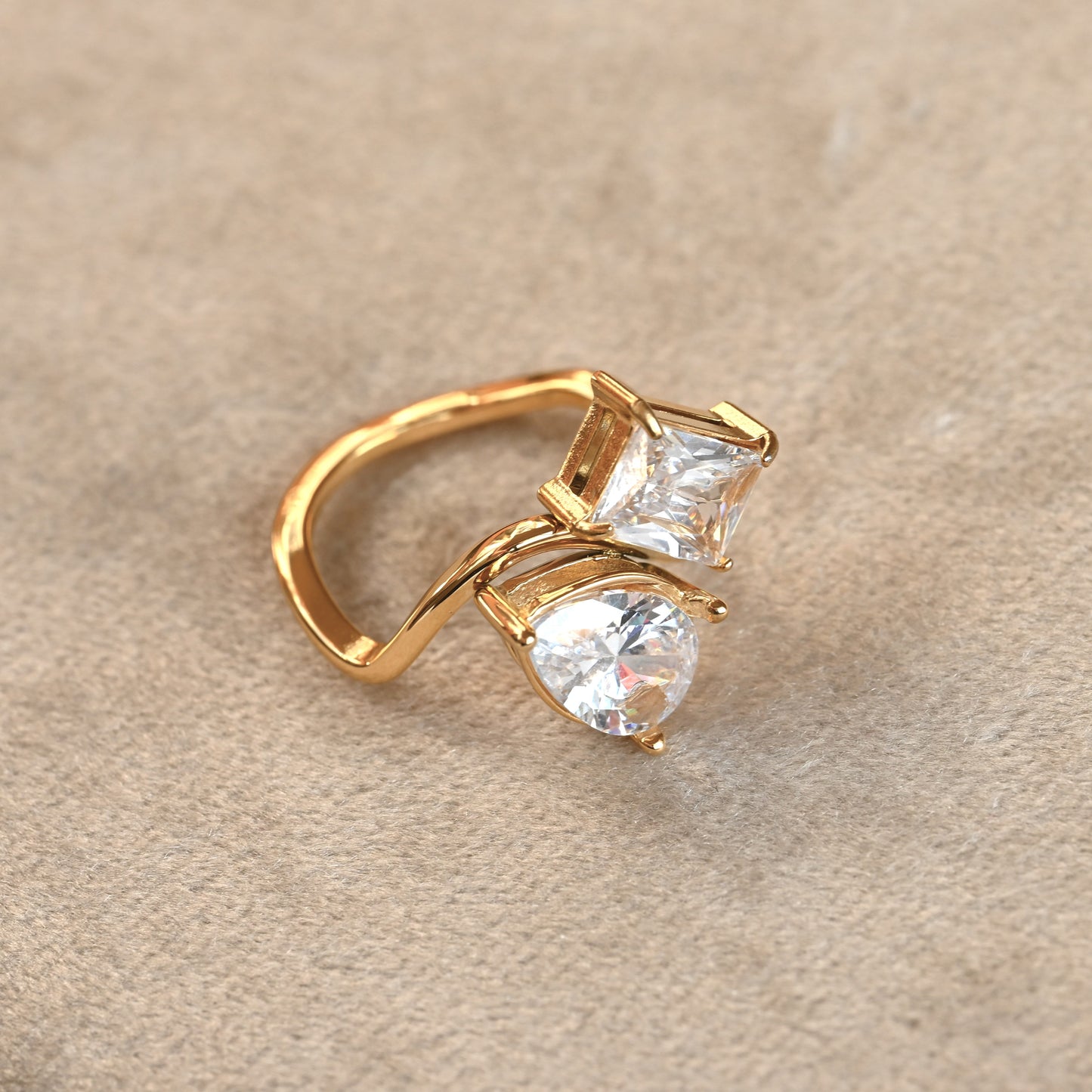 Toi et Moi Ring