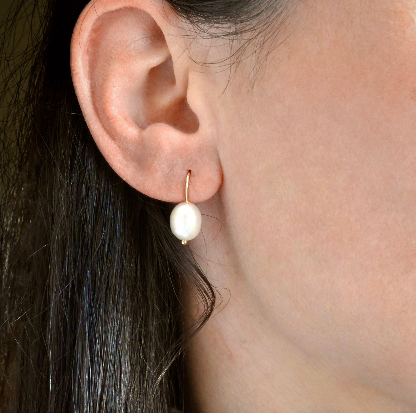 Boucles d'oreilles pendantes en perles d'eau douce dorées - Acier inoxydable ou argent sterling