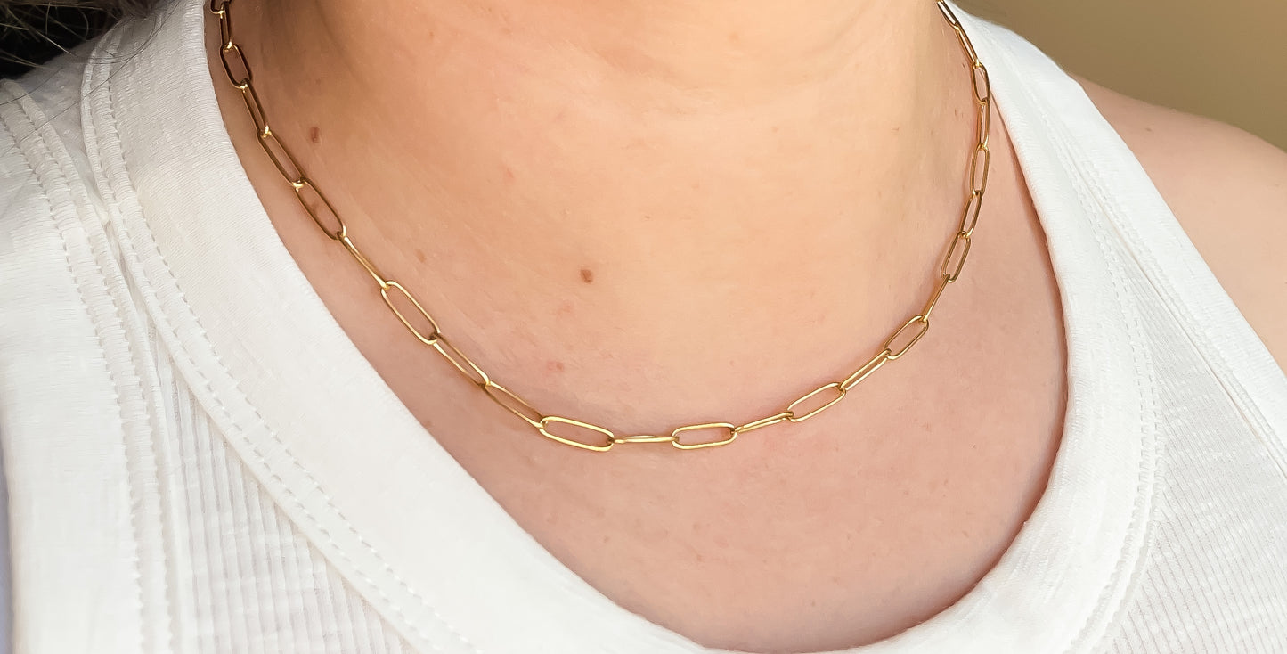 Dainty Paperclip Necklace