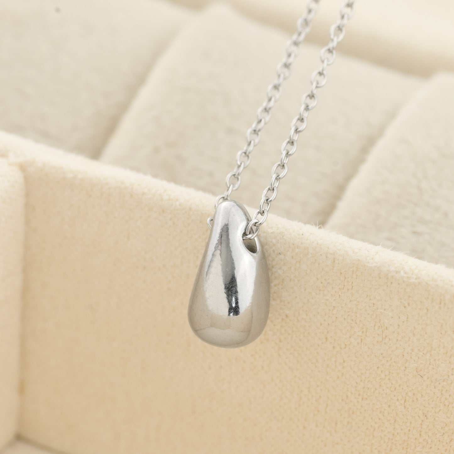 Droplet Necklace