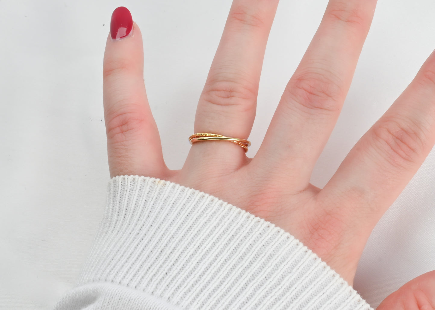 Interlocking Circles Ring