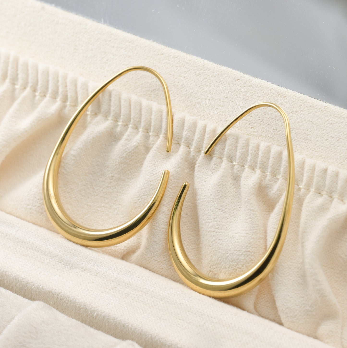 Ovate Hoops