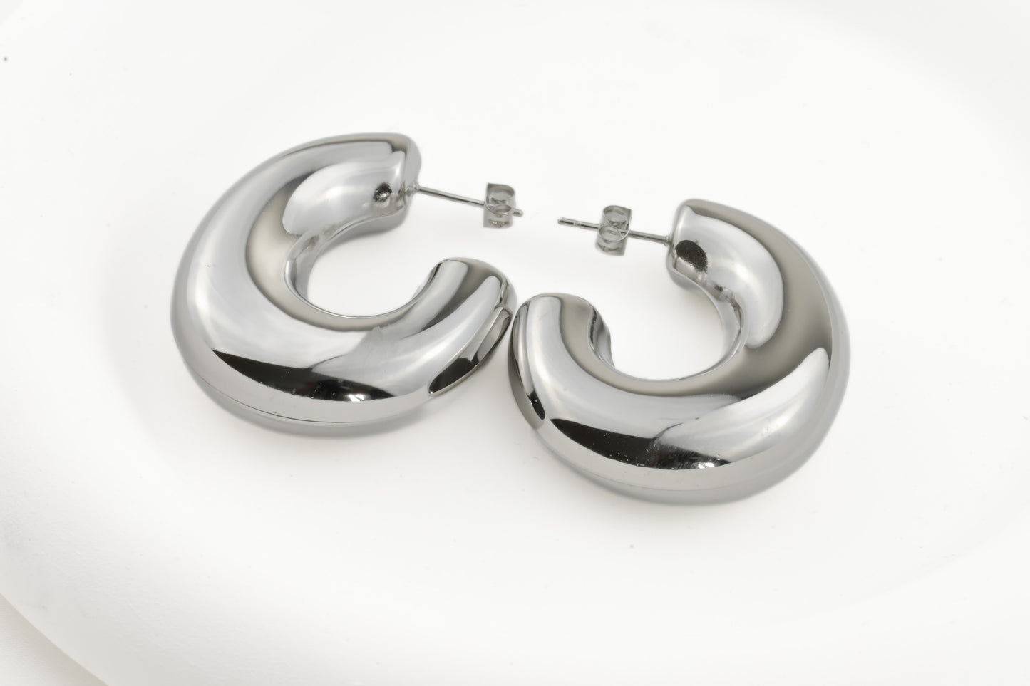 Chunky Elongated Hoops