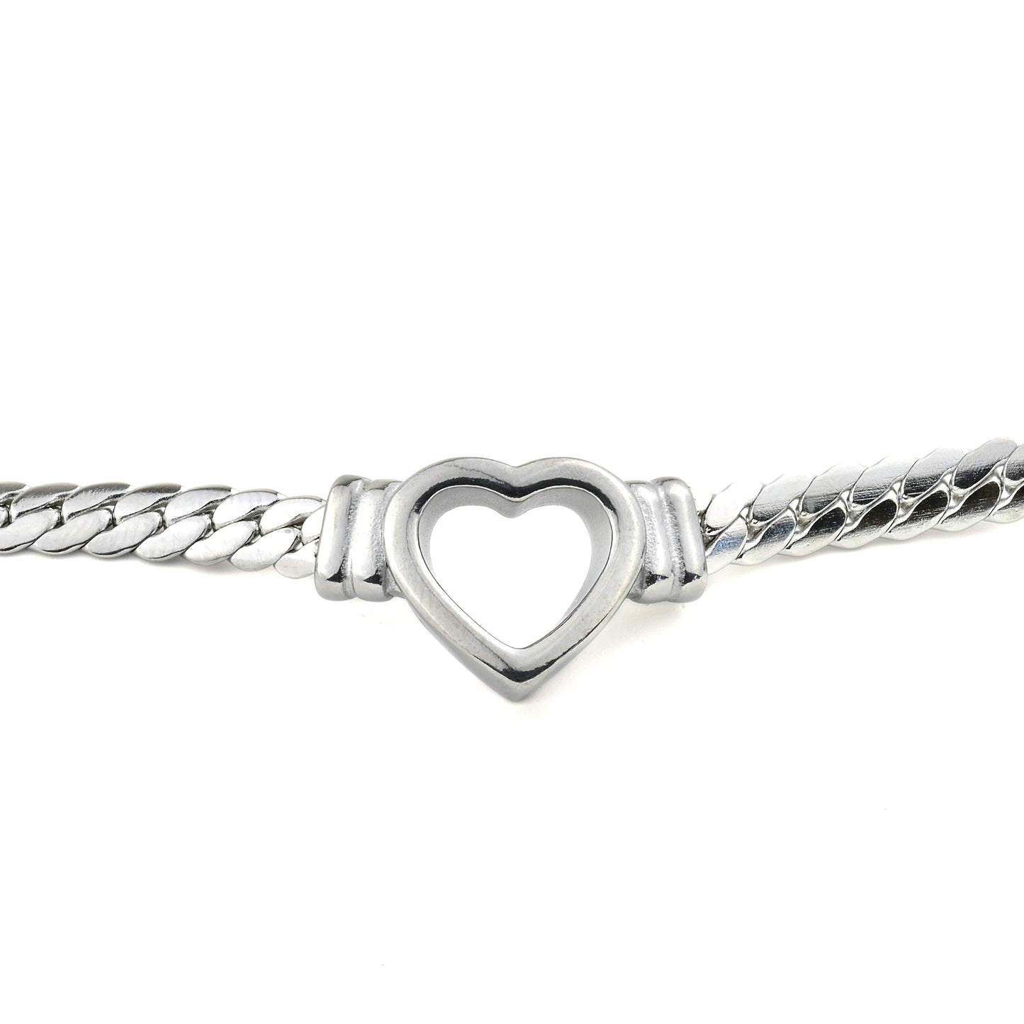 close up view of the thick heart charm