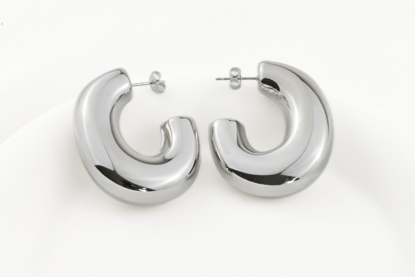 Chunky Elongated Hoops