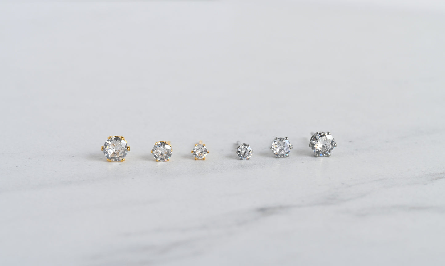 Round Diamond Studs