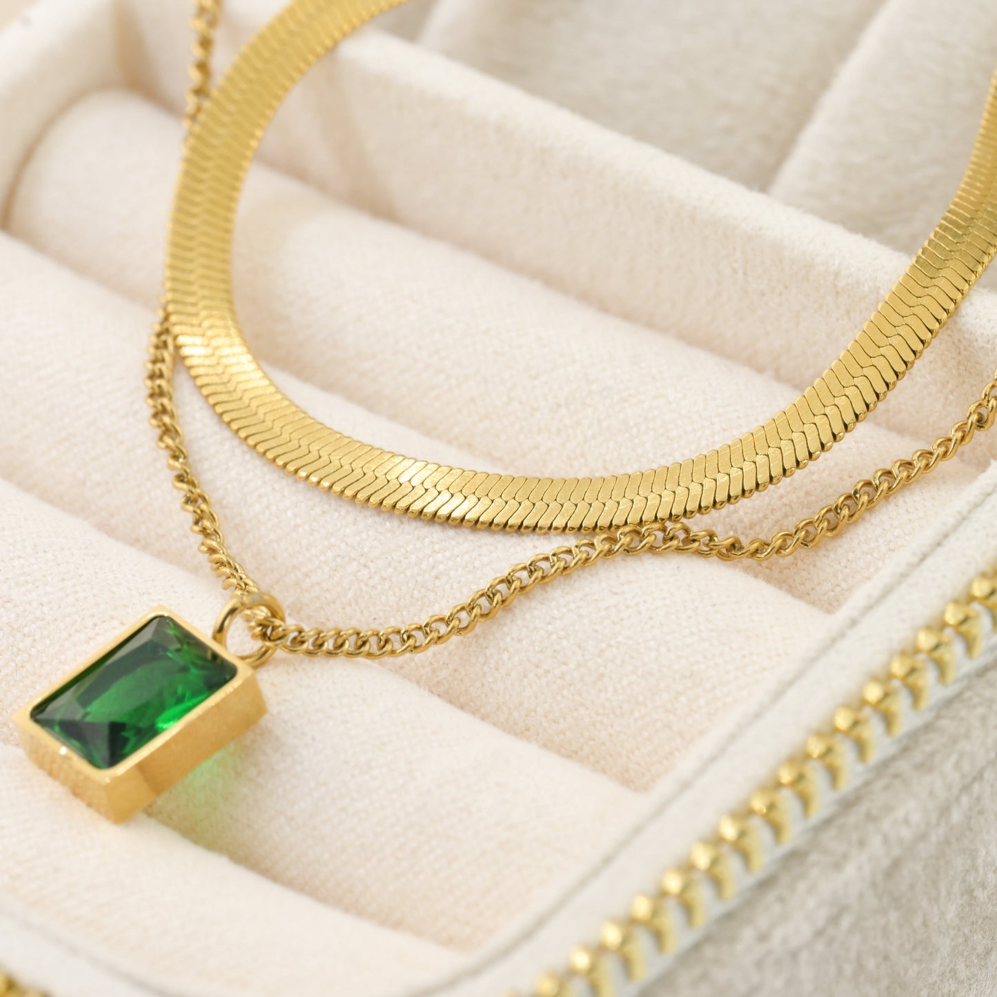 Emerald Herringbone Necklace