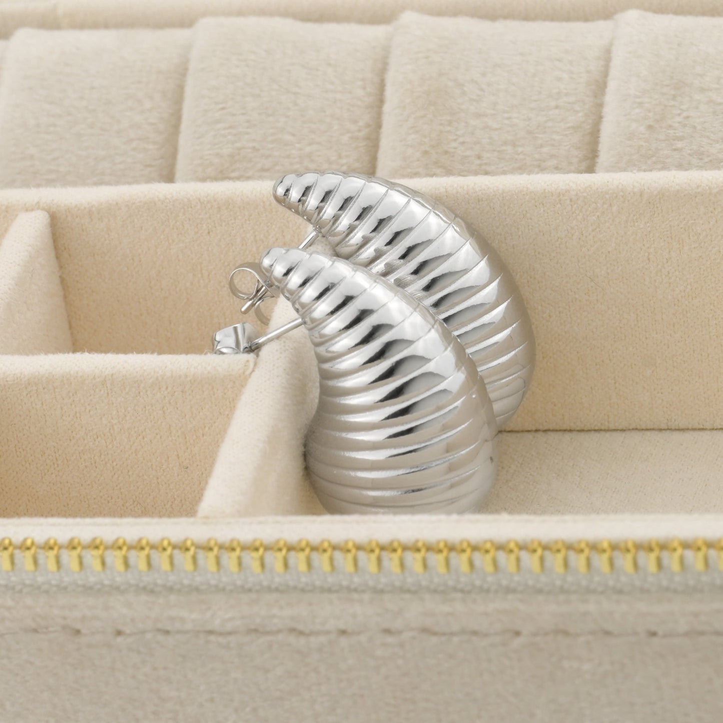 Textured Chunky Drop Earrings