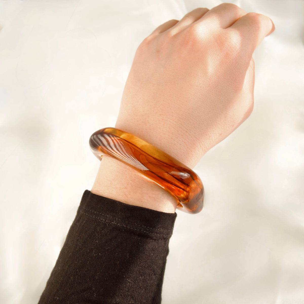 Chunky Oversized Resin Bangle Bracelets - White & Amber