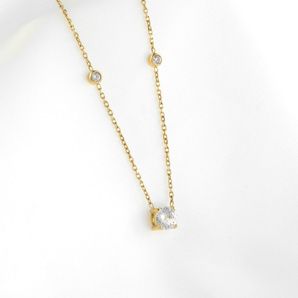 Round Solitaire Cubic Zirconia Necklace - Stainless Steel