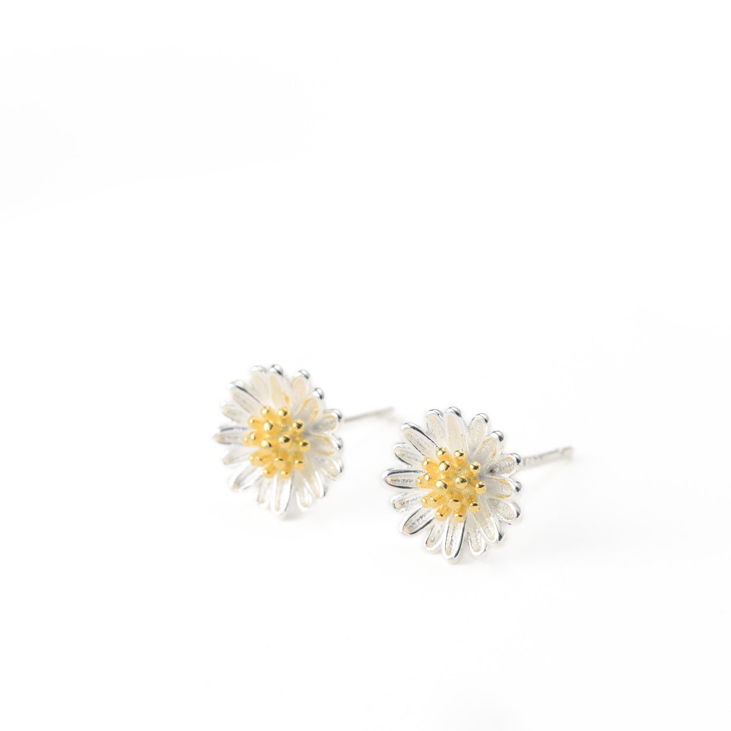 Silver Daisy Studs