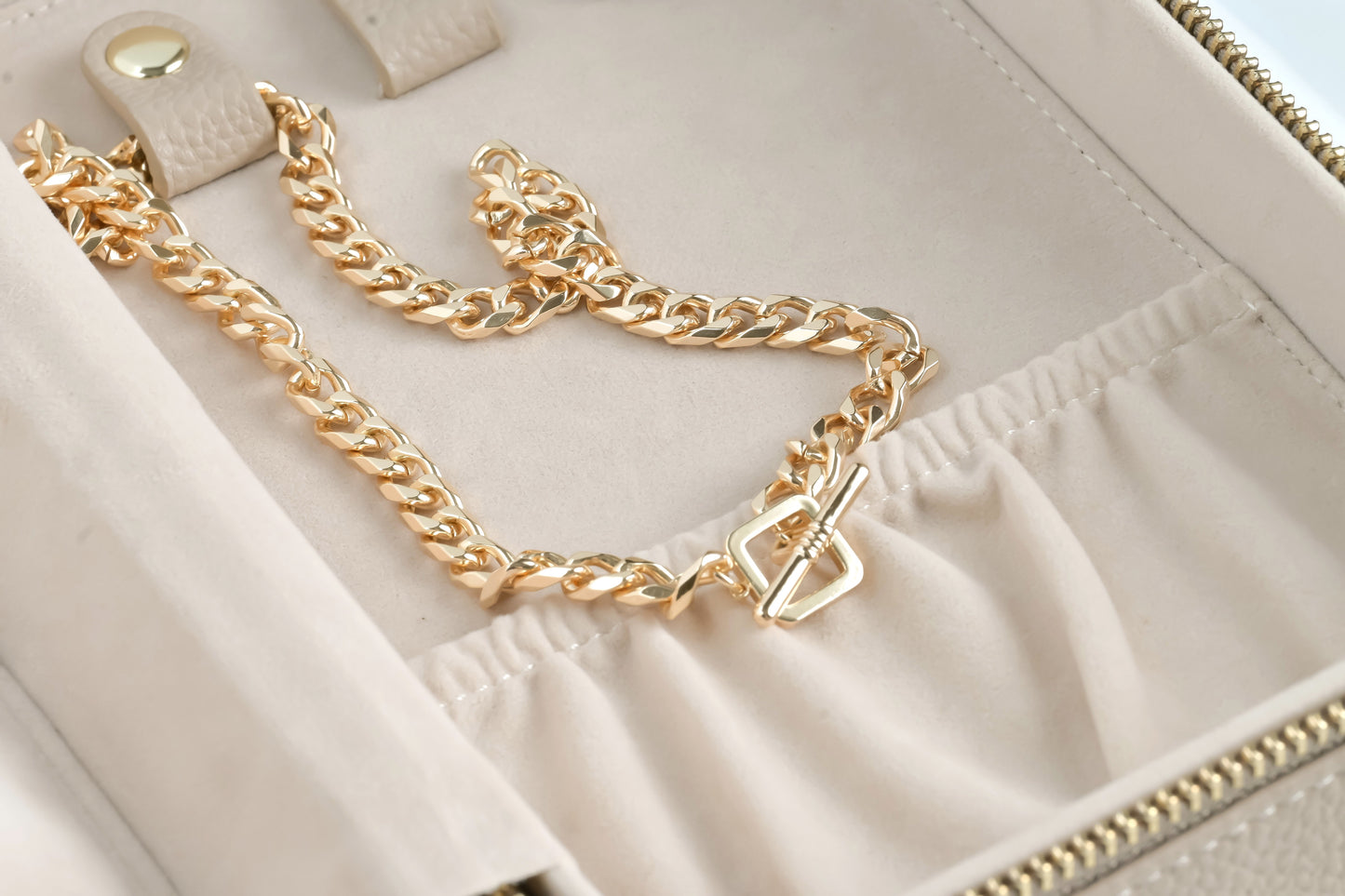 Square Toggle Curb Choker