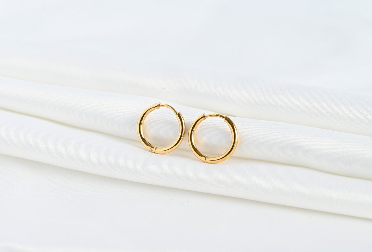 Thin Simple Hoops