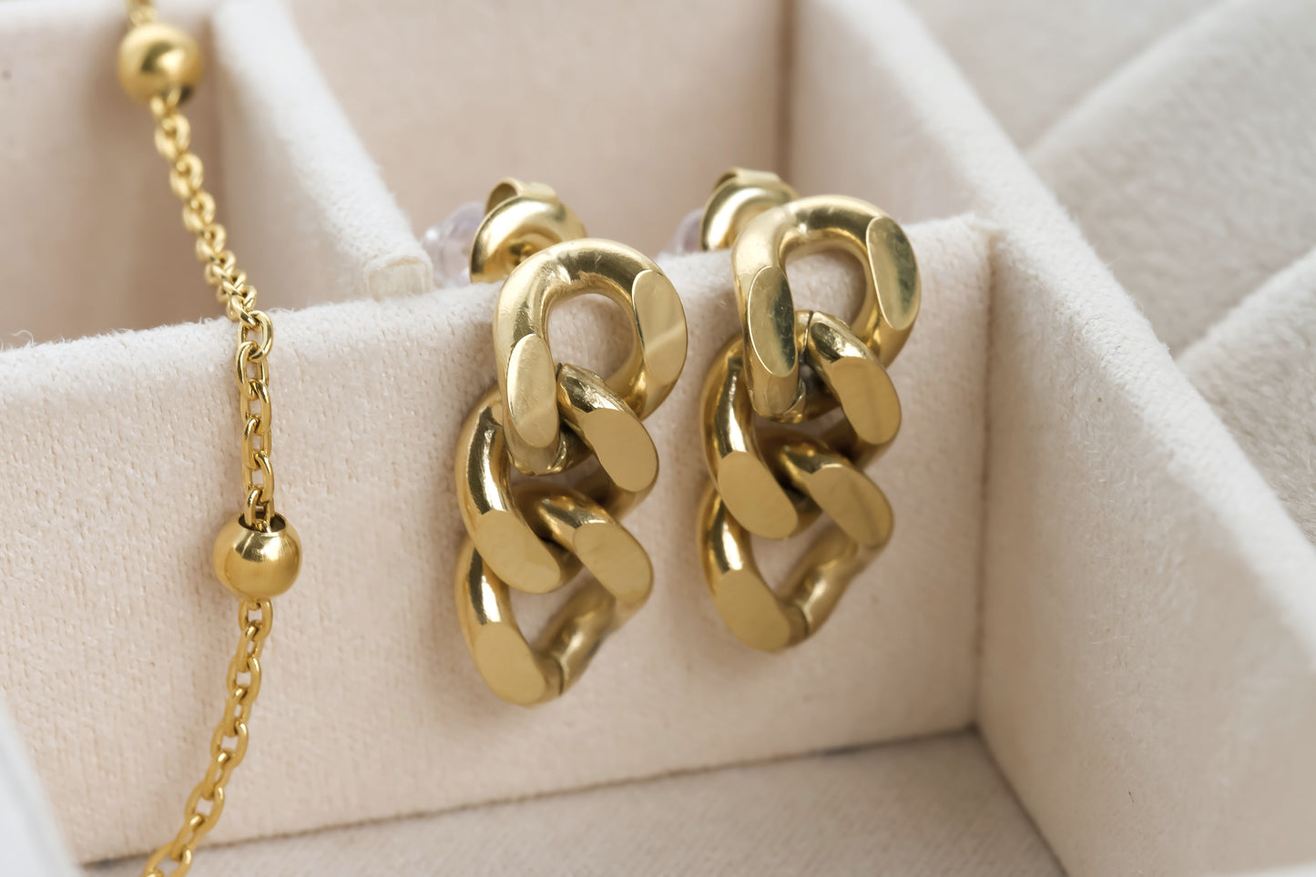 Curb Link Drop Earrings