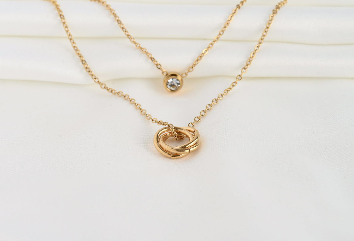 Twisted Circle and Bezel Necklace