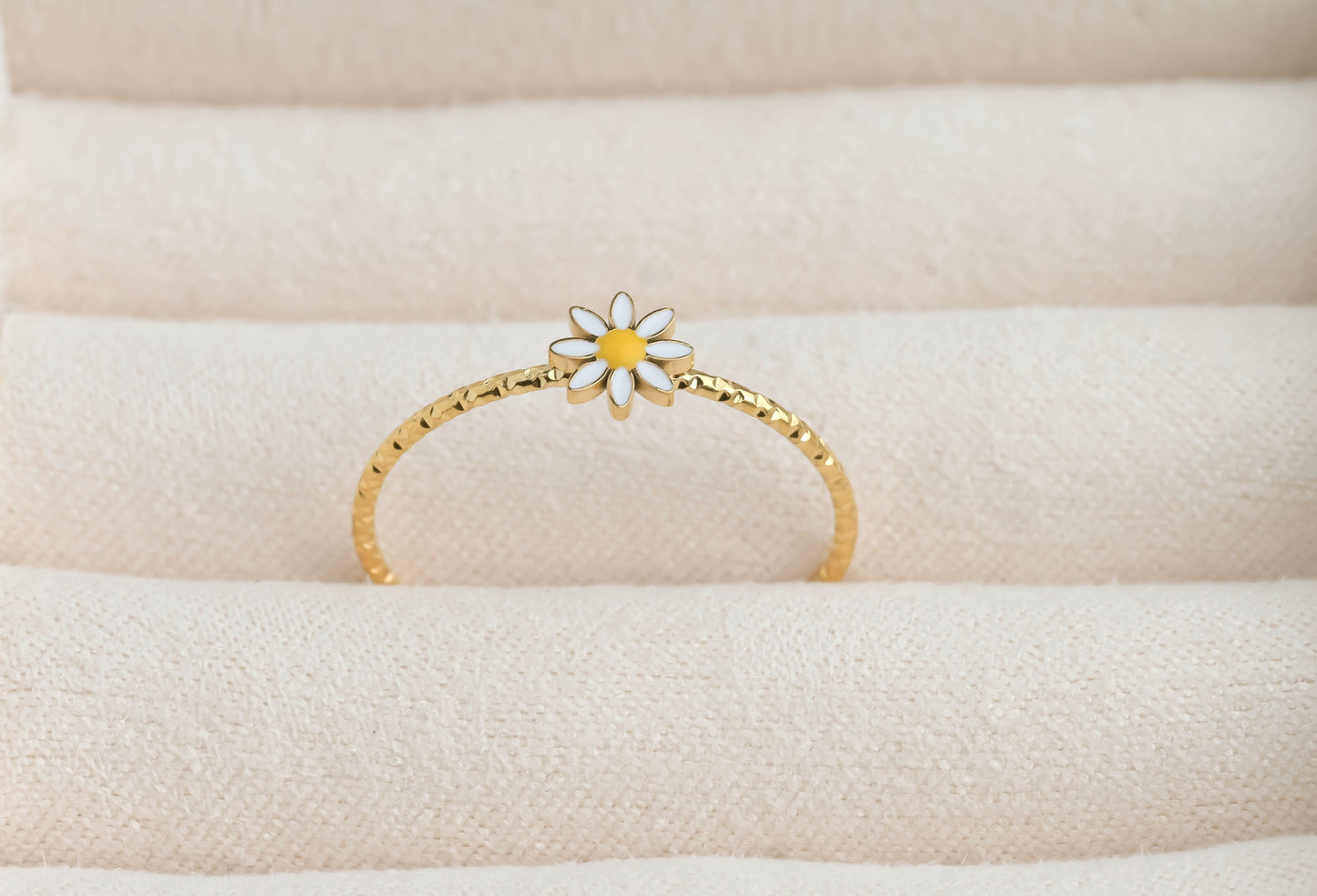 Minimalist Daisy Ring