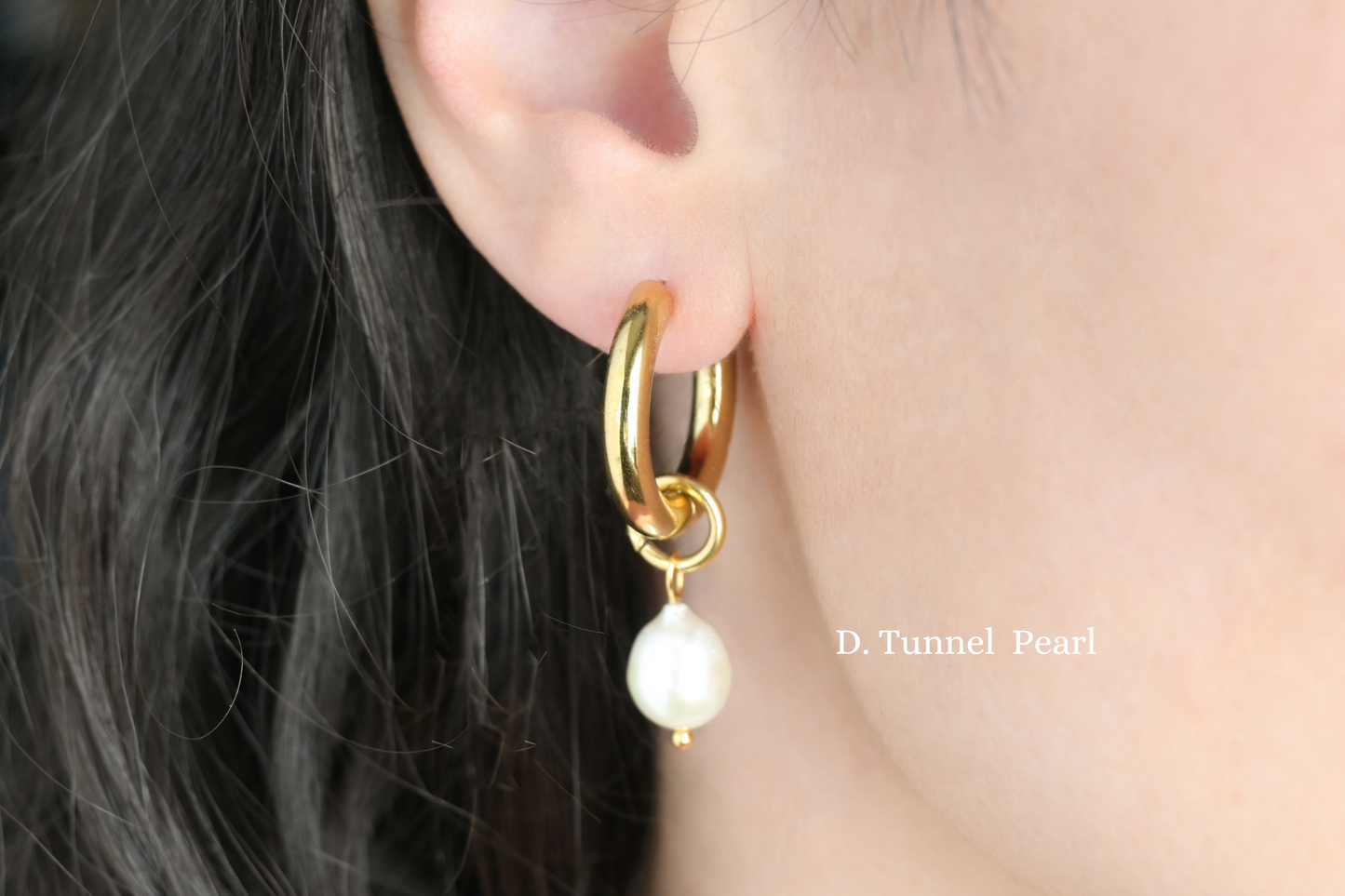 Gold Pearl Earrings