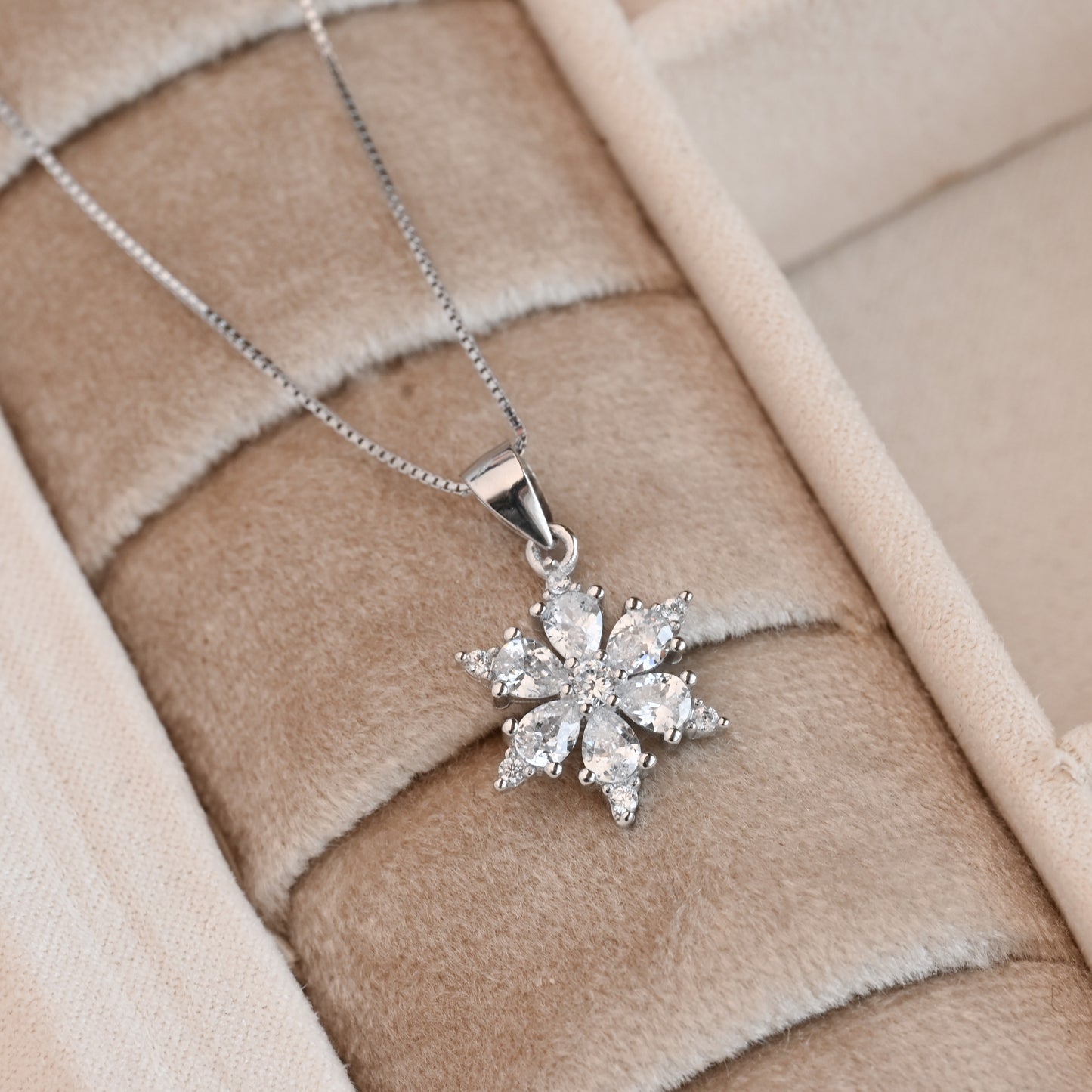 925 Silver Snowflake Necklace