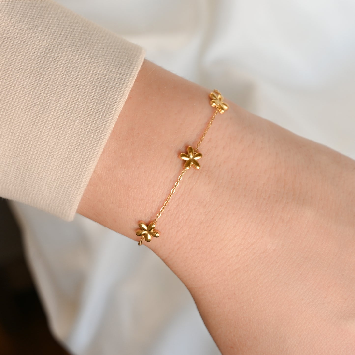 Gold Flower Bracelet