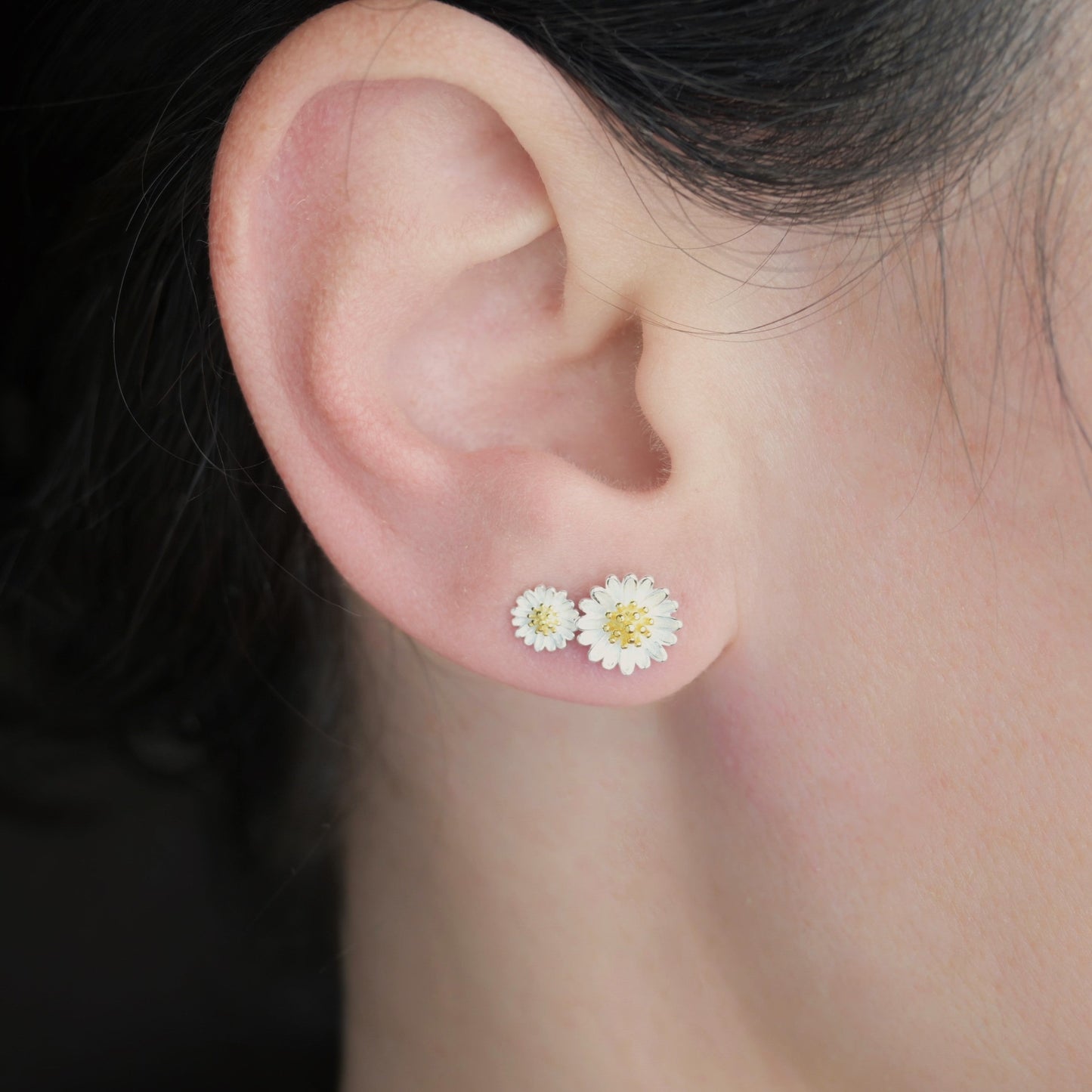 Silver Daisy Studs