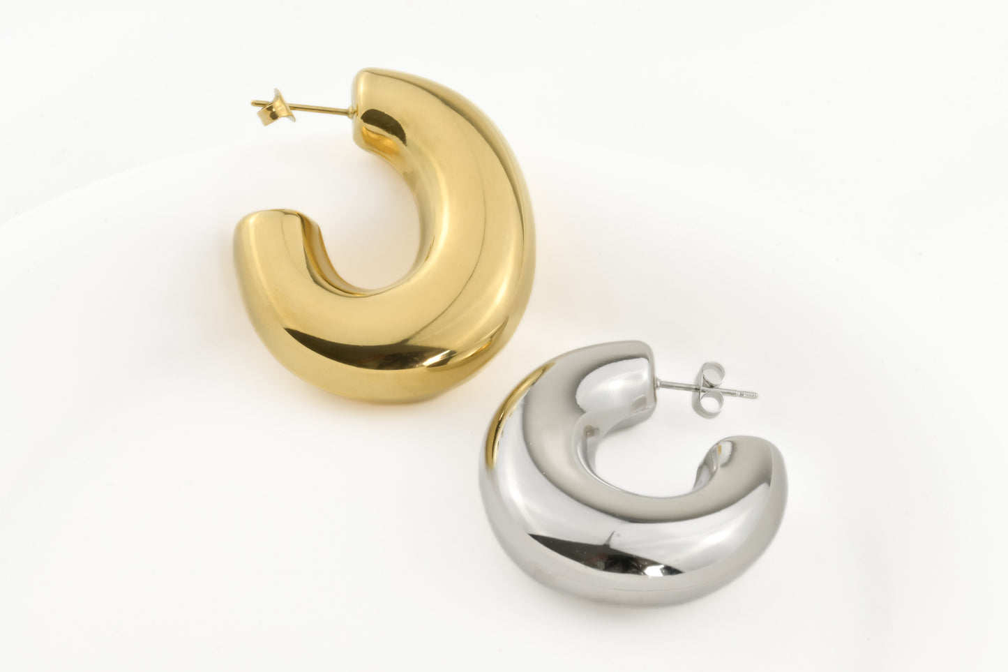 Chunky Elongated Hoops