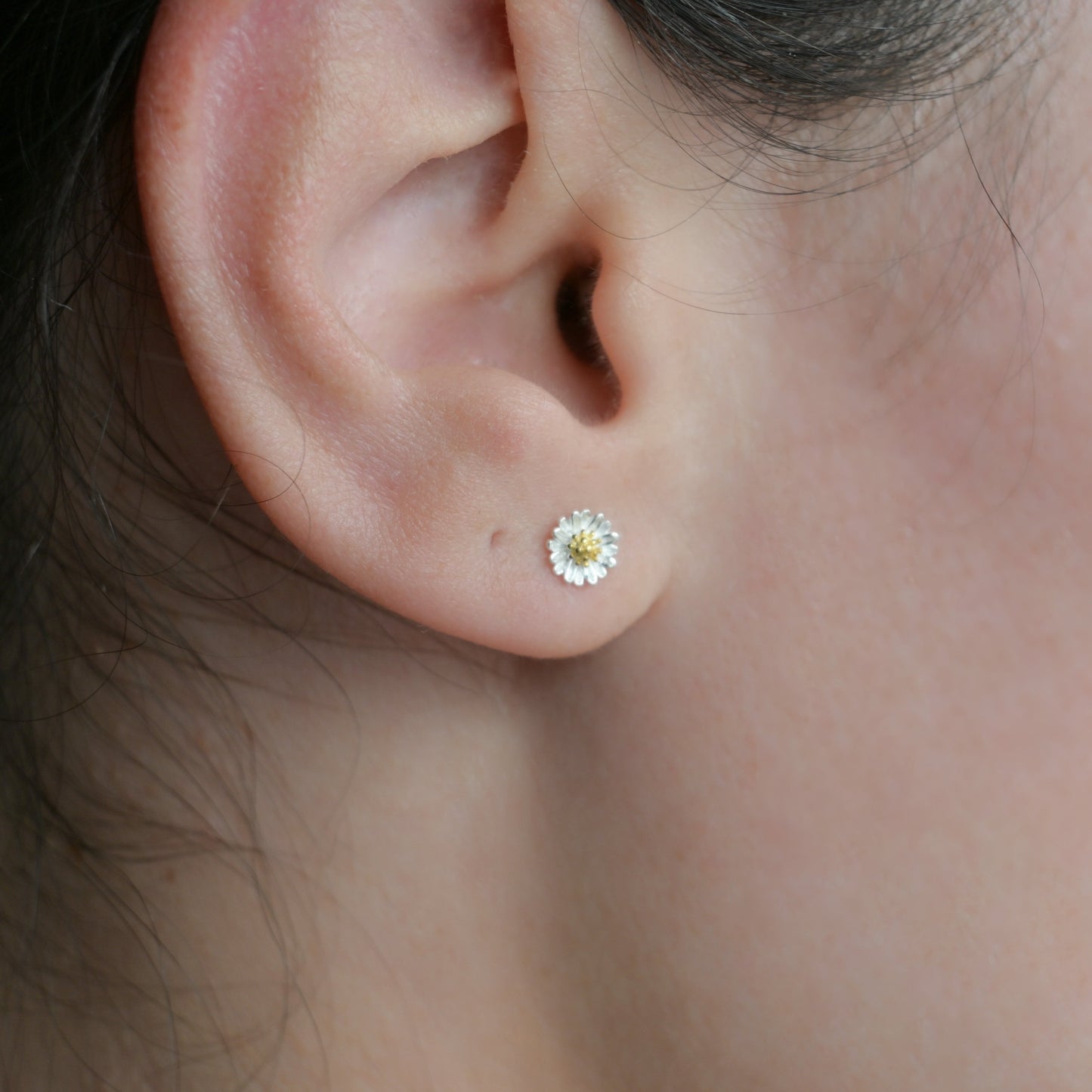 Silver Daisy Studs