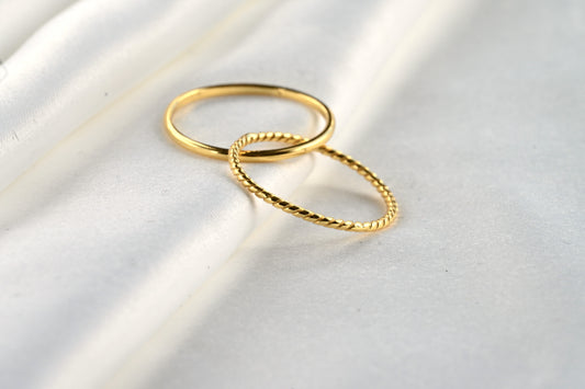 Interlocking Circles Ring