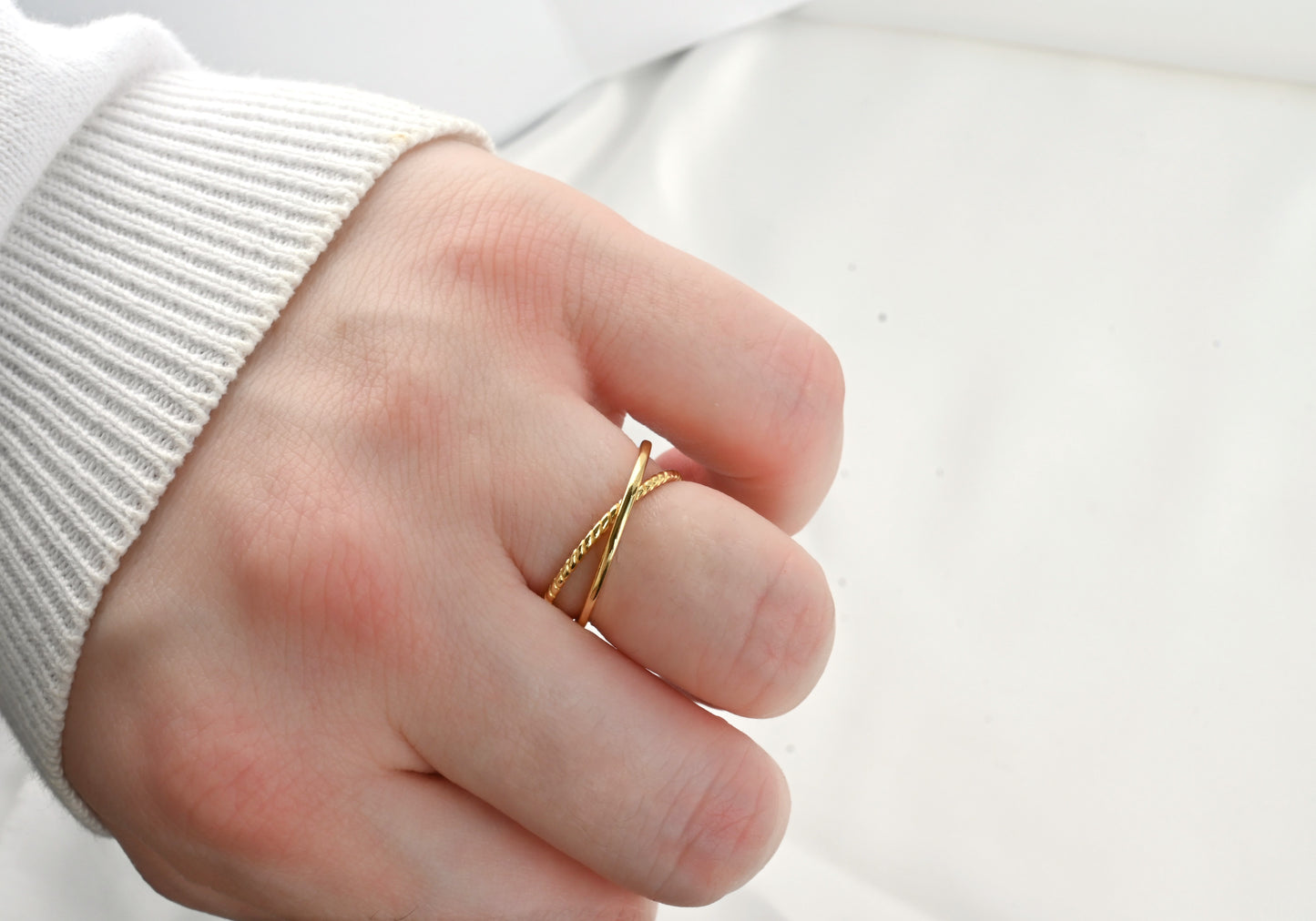 Interlocking Circles Ring