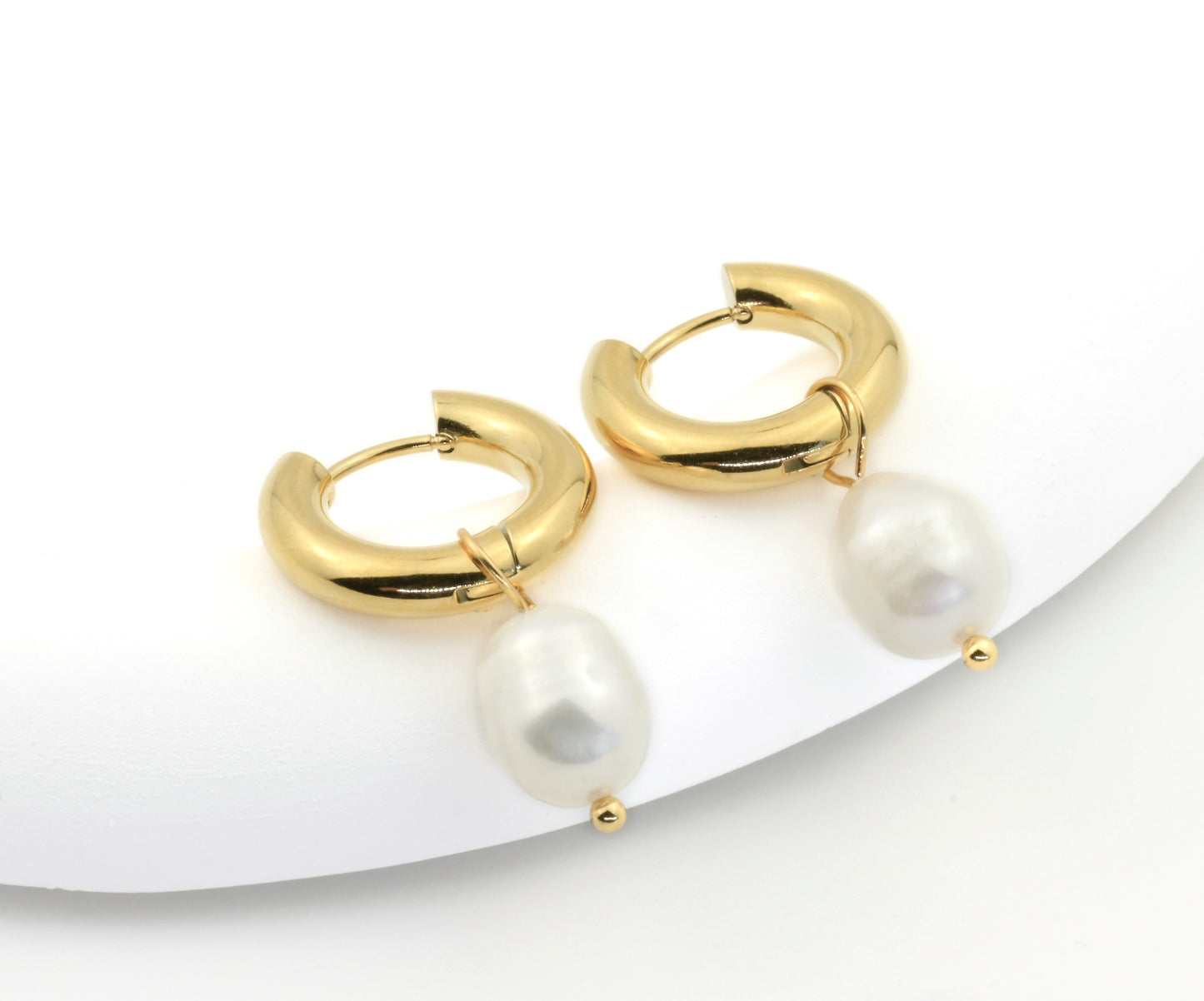 Gold Pearl Earrings