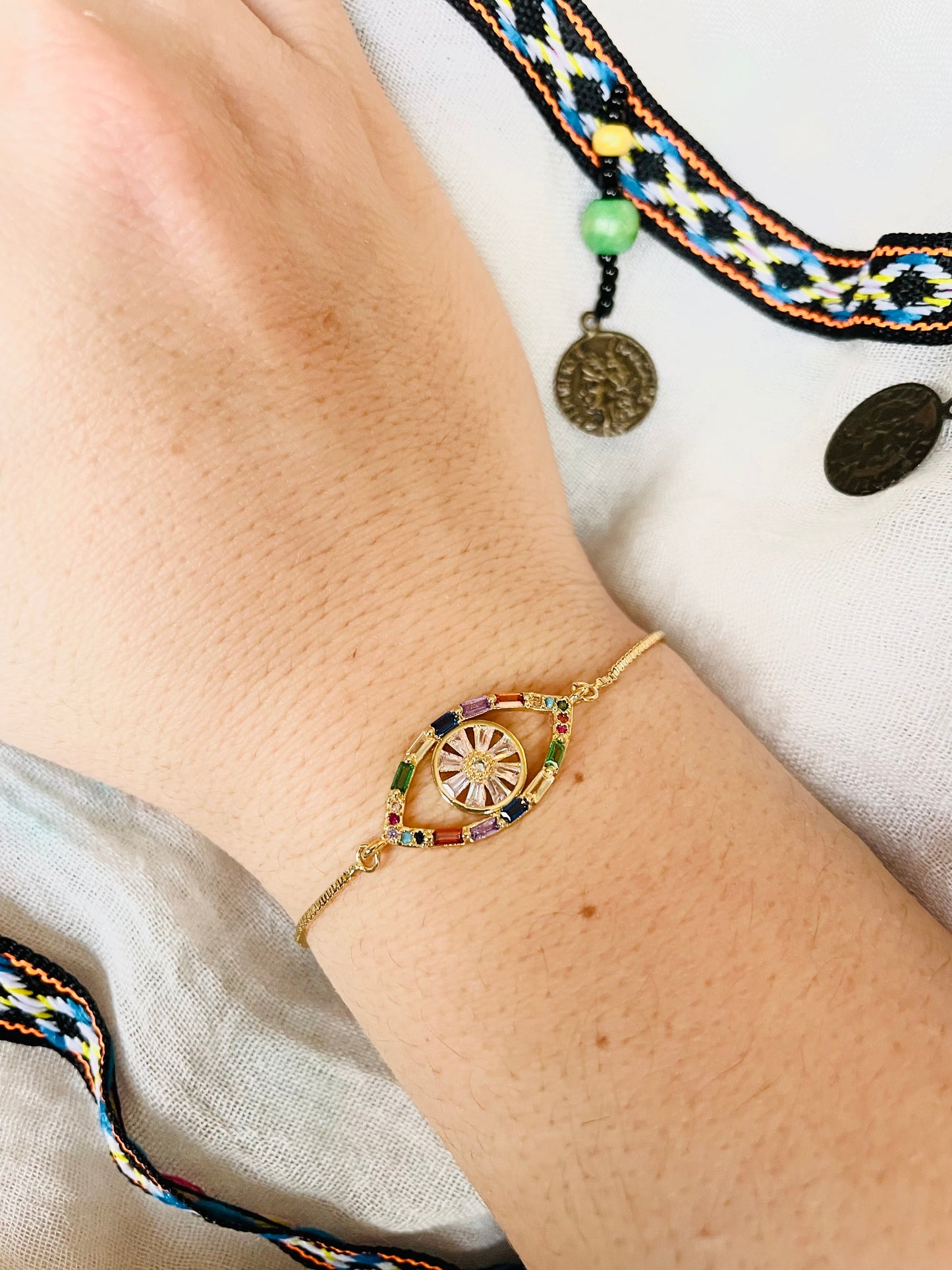 Baguette Diamond Eye Bracelet