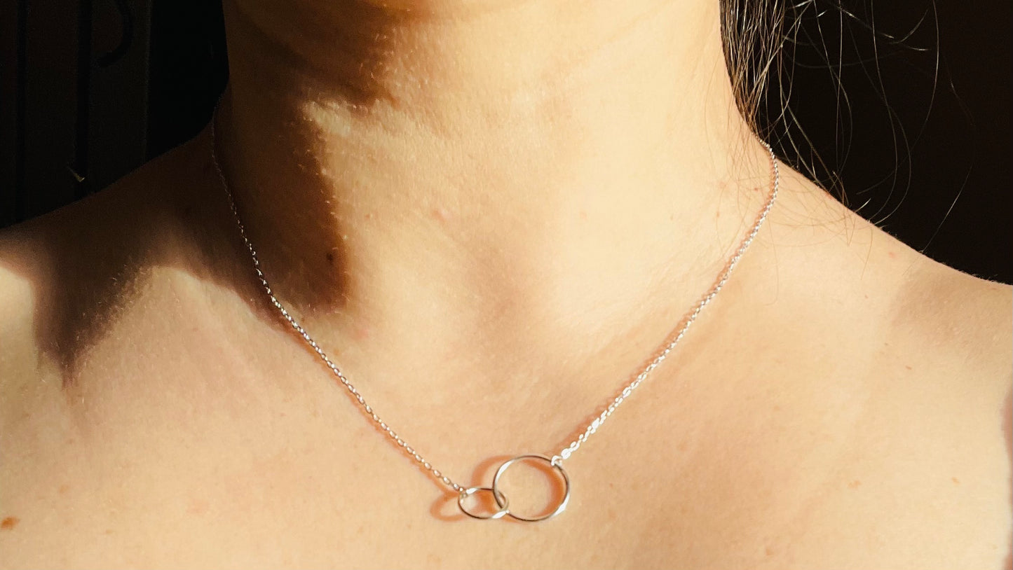 Interlocking Circles Necklace