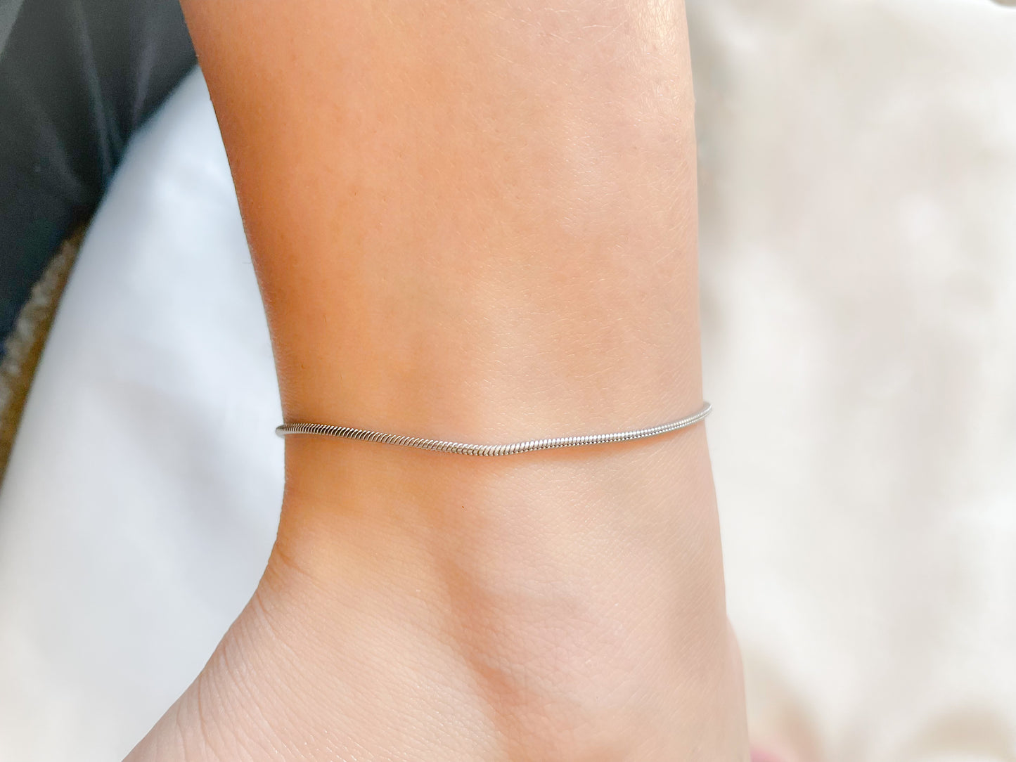 Thin Snake Anklet