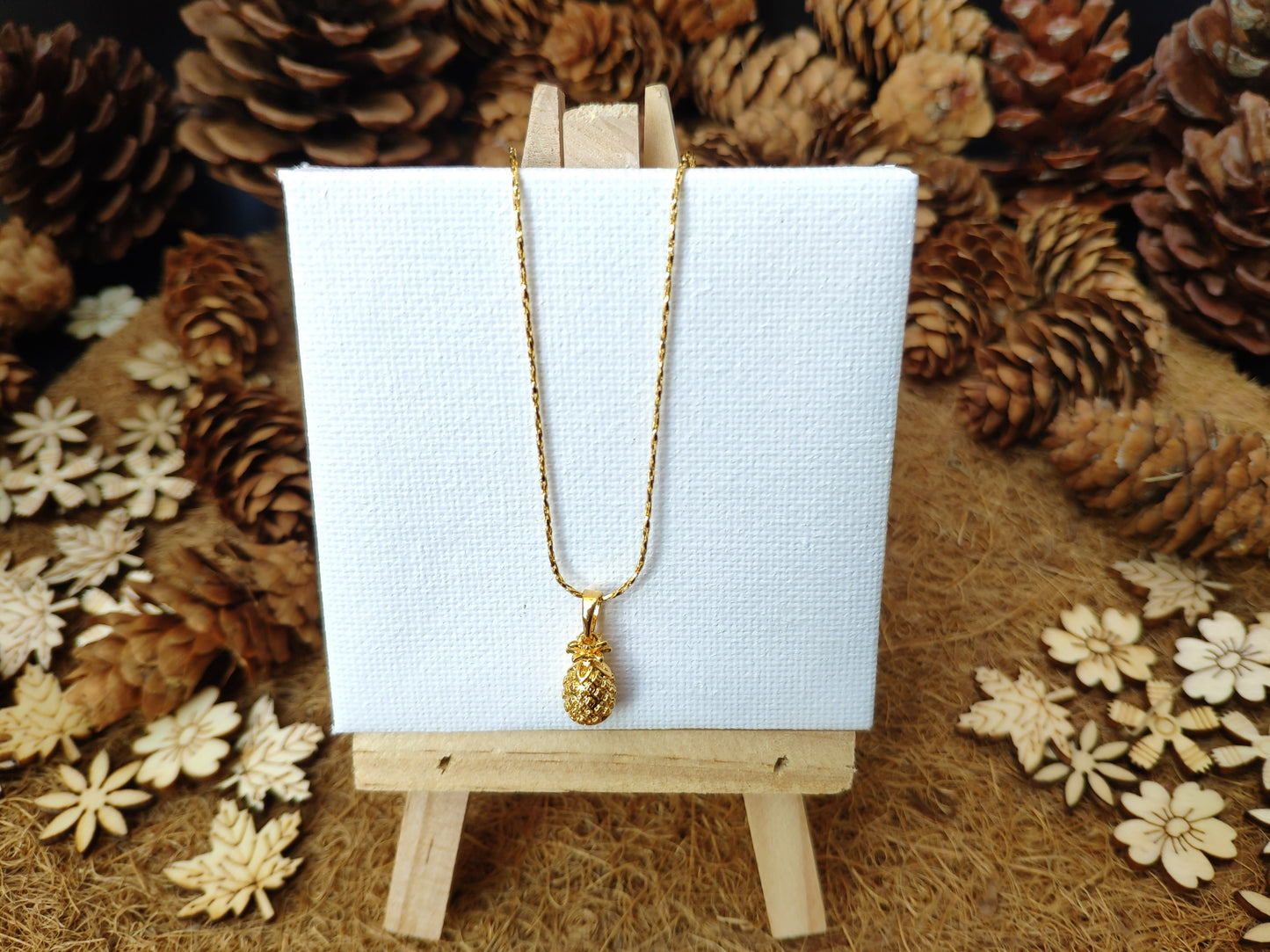 Pineapple Necklace