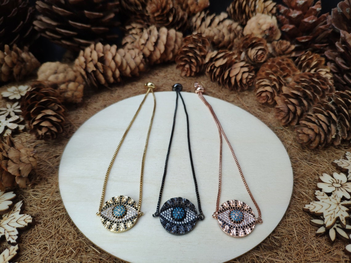 Evil Eye Round Slider Bracelet