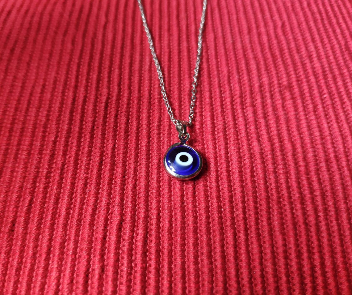 Round Eye Necklace