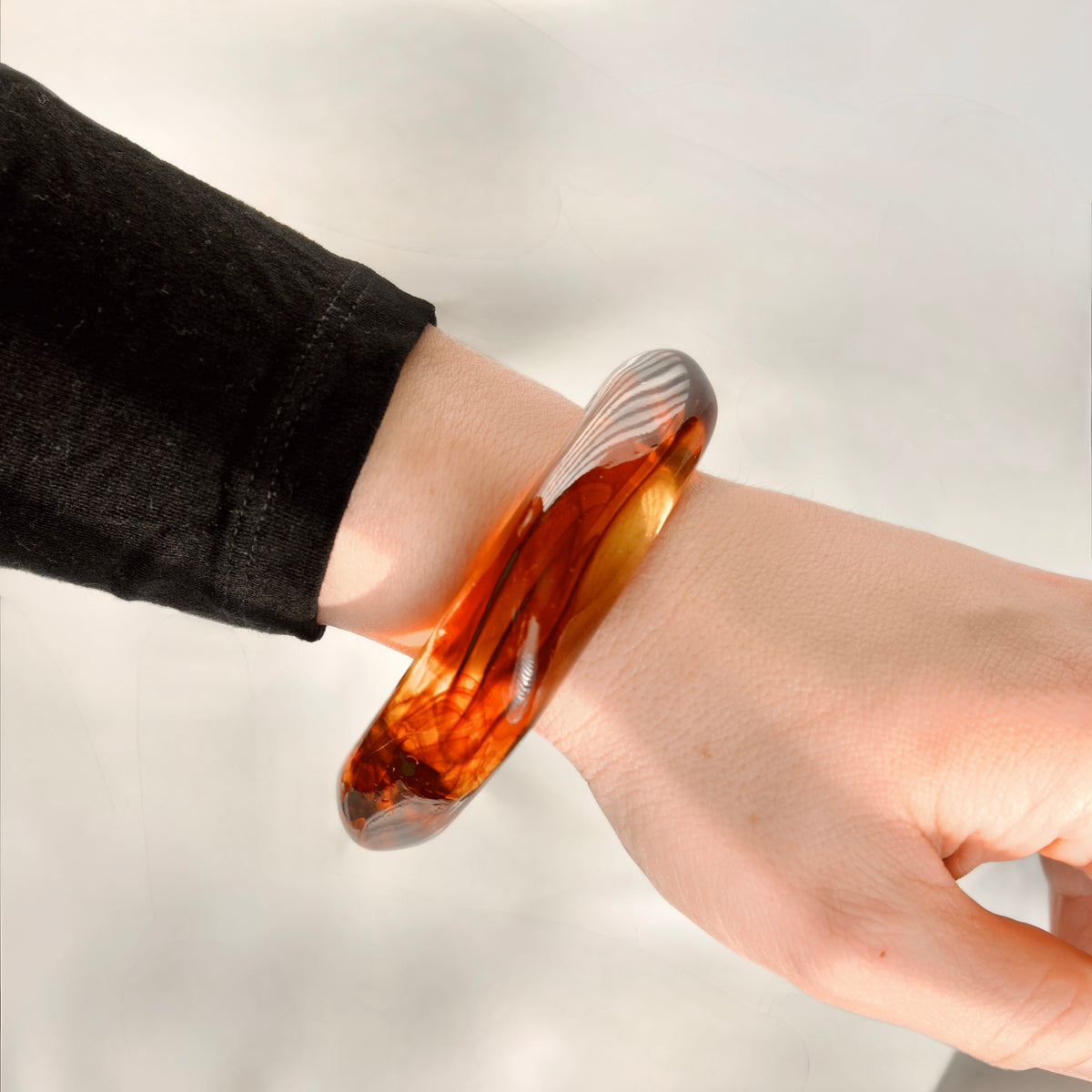 Chunky Oversized Resin Bangle Bracelets - White & Amber