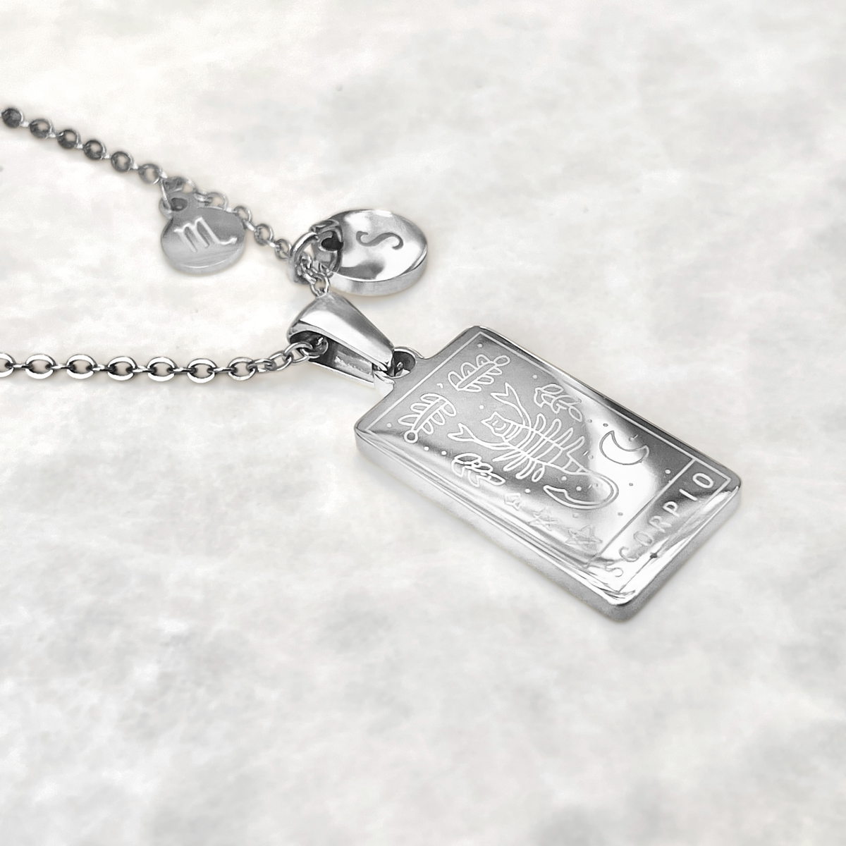 Tarot-inspired Personalized Gold Zodiac Necklace - Stainless Steel