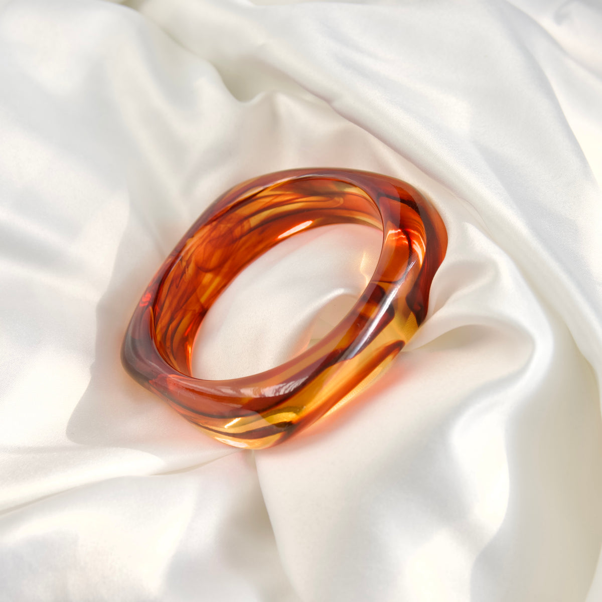 Chunky Oversized Resin Bangle Bracelets - White & Amber