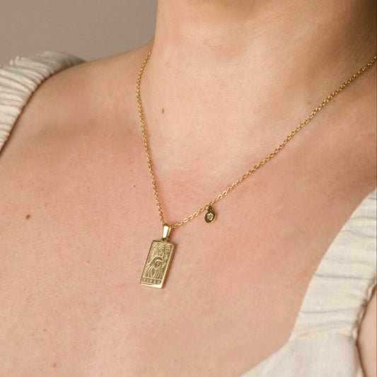 Tarot-inspired Personalized Gold Zodiac Necklace - Stainless Steel