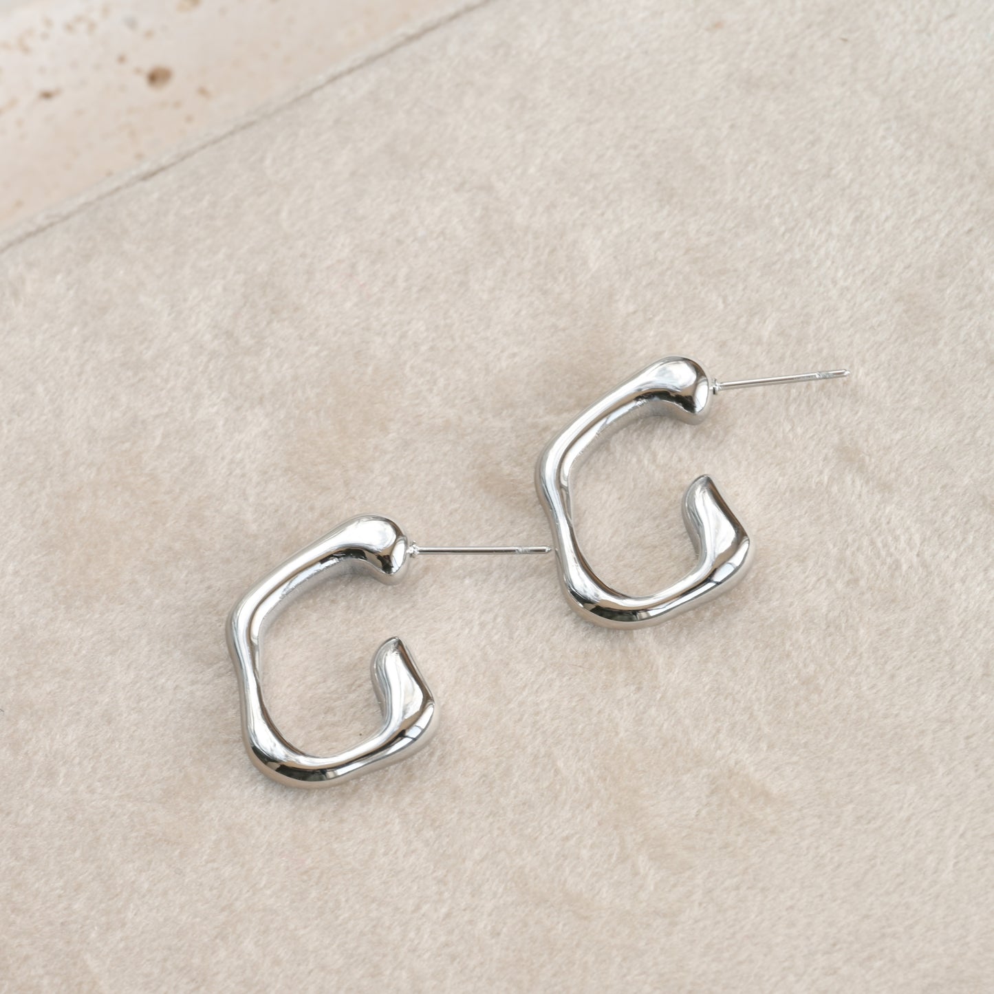 Thin Sculptural C Hoops