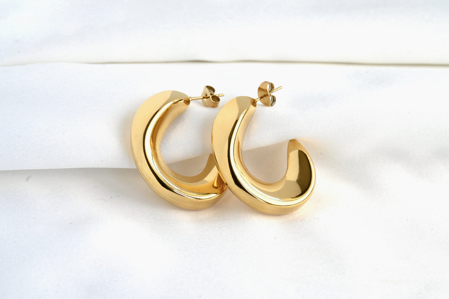 Sculptural C Hoops